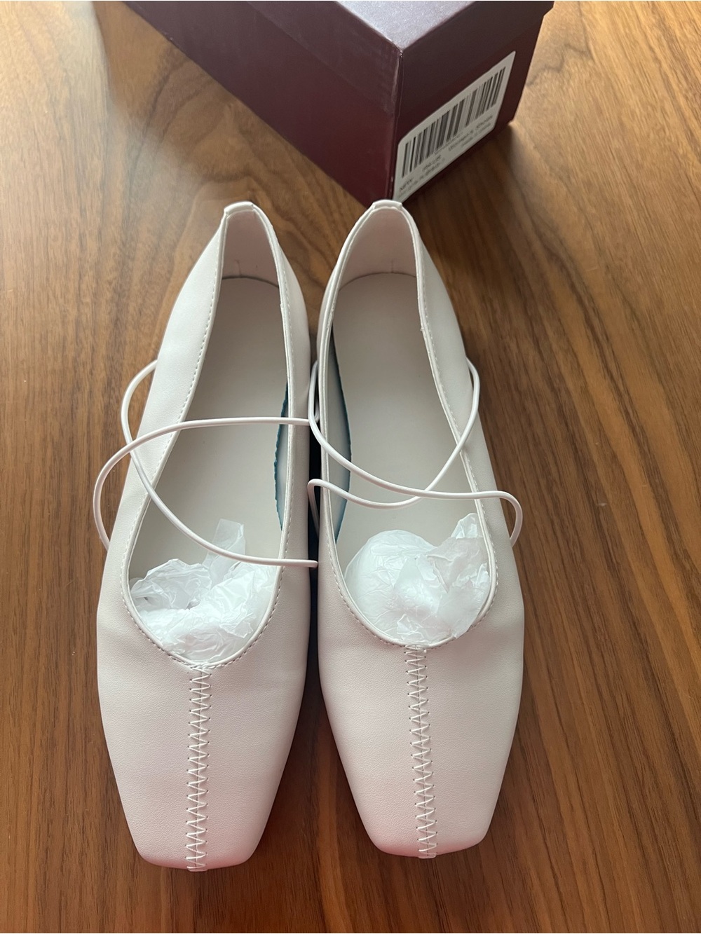 Women’s Ballet-Inspired Square-Toe Flats Criss cross strap
